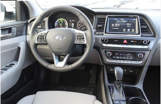 Illustration for article titled Hyundai is offering a $50 gift card (Amazon,Visa, Target) for a test drive so I drove a Sonata Hybrid today